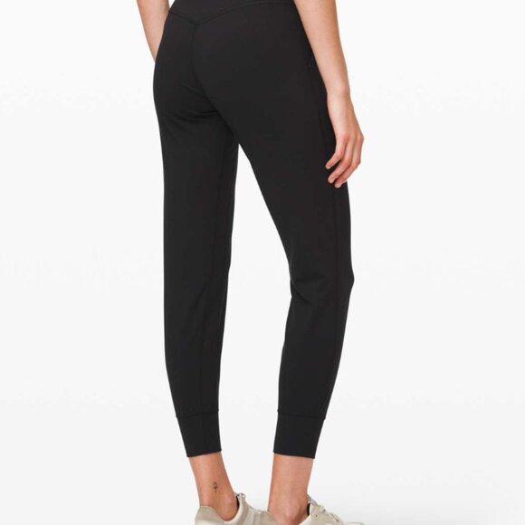 Lululemon 28" Align Jogger, Black, Size 6 - Picture 3 of 10